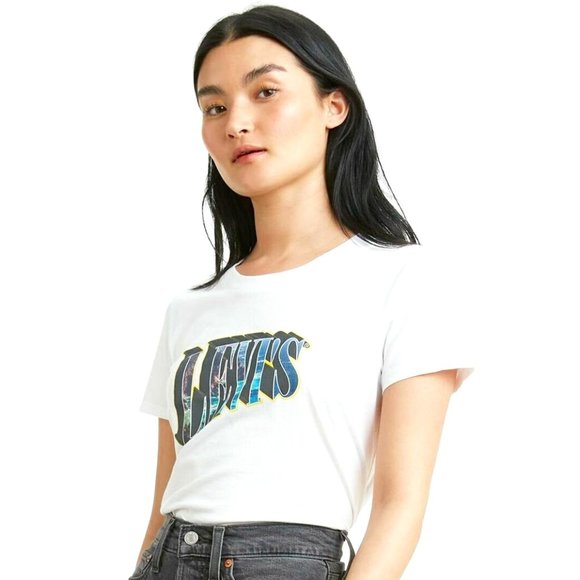 Levi's Tops - Short sleeve white Tee | Levi's logo NWT Large